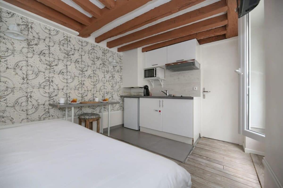 Appartement Parisien 20m2 En Face Du Musee Grevin - 2p - Flat-guest Parijs