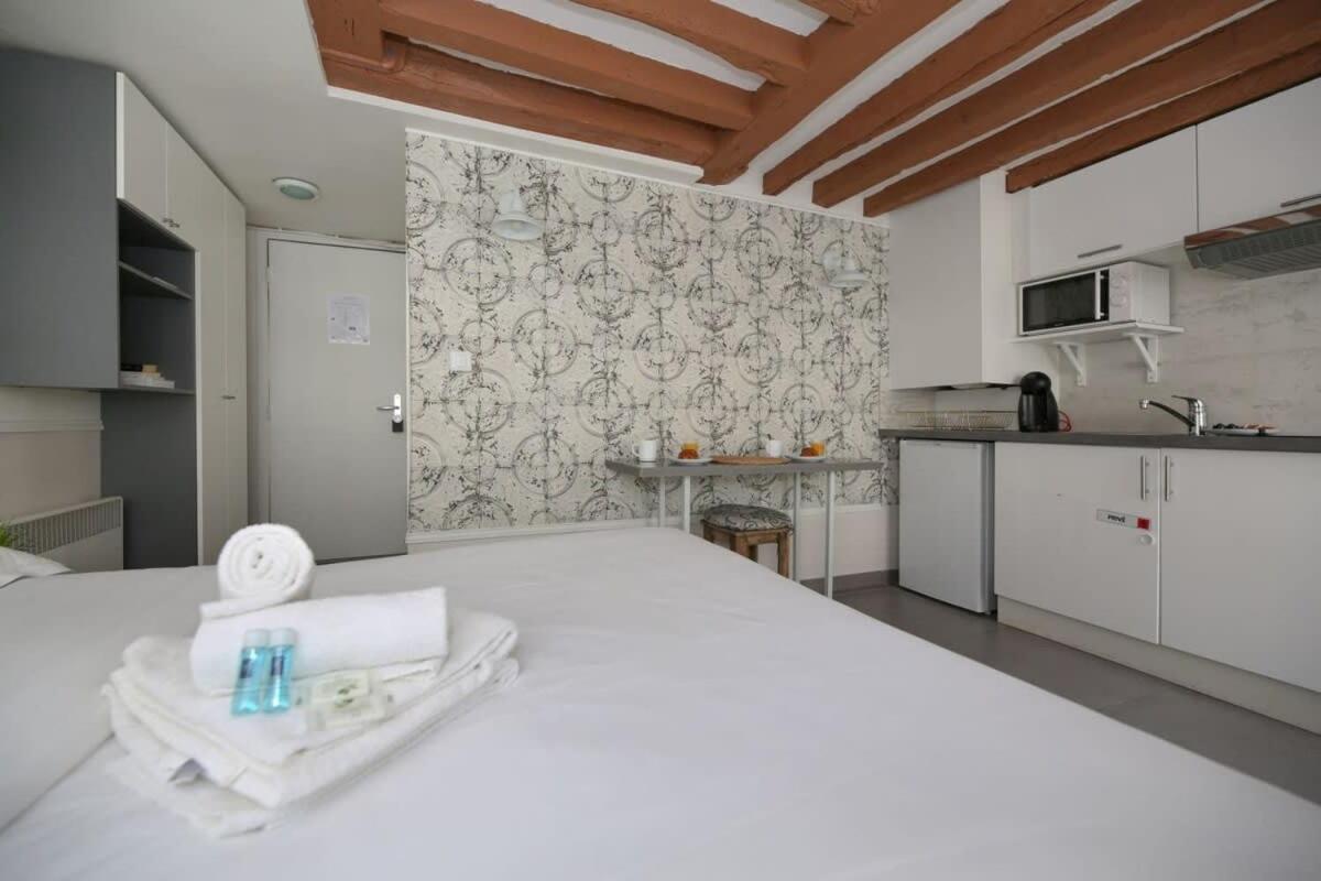 Parisien 20m2 En Face Du Musee Grevin - 2p - Flat-guest Appartement Parijs